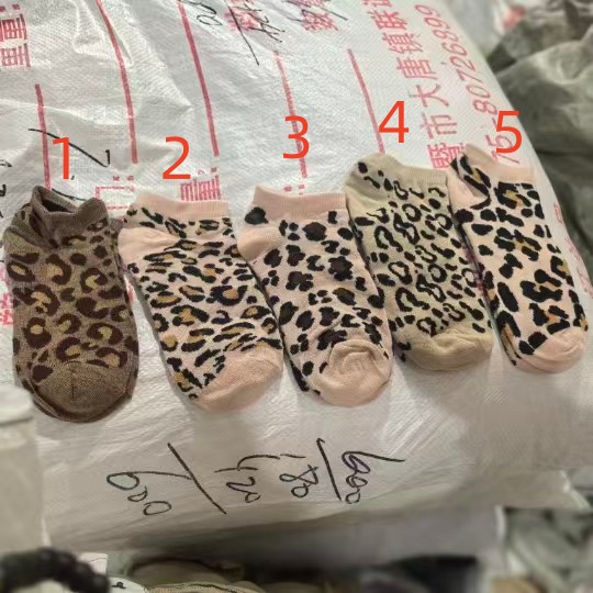 Nuevo estilo coreano retrógrado leopardo calcetines de verano para mujeres respirables calcetines casuales delgadas al por mayor