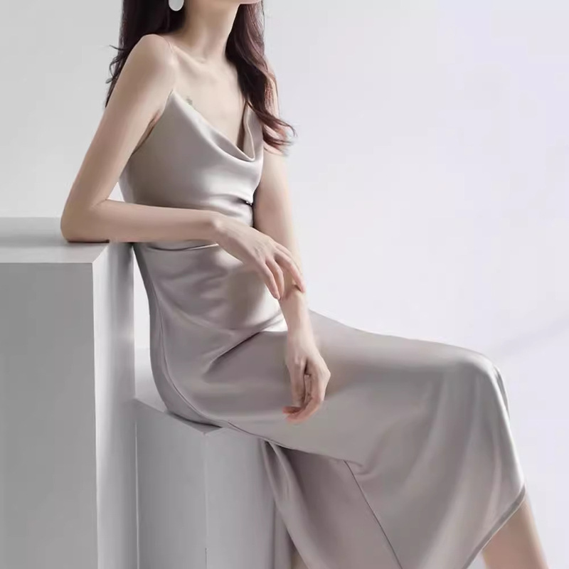 High-grade Acetic Acid Satin Sling dress Women's Summer Dosing Waist Base Hip Dress Socialite Fishtail Long Dress
