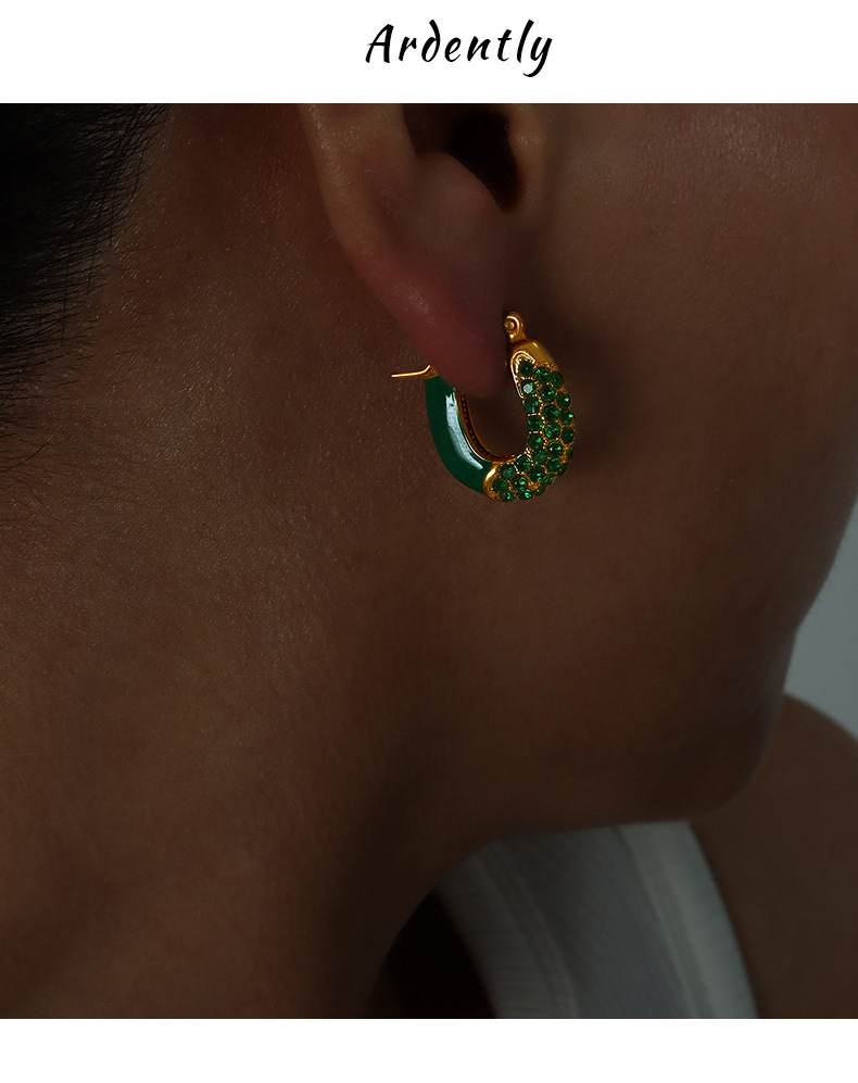 11g Weight Vacuum Plating Gold Plating Process 1 Pair Simple Style Color Block Plating Inlay Titanium Steel Zircon 18K Gold Plated Hoop Earrings