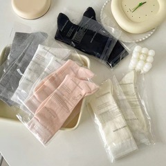 Miumiu靴下夏の女性の薄い縦の透かし彫りの純色ins百合jk靴下