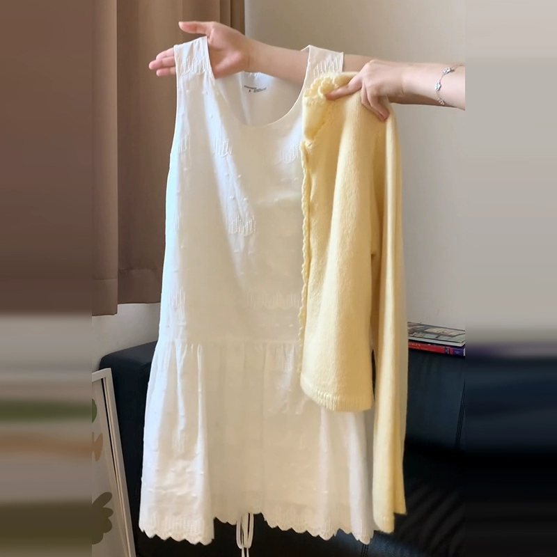 Жилет платье дитя французская нежная ветерка с вышивкой кружева лето 2025 новый маленький человек с кладочной юбкой