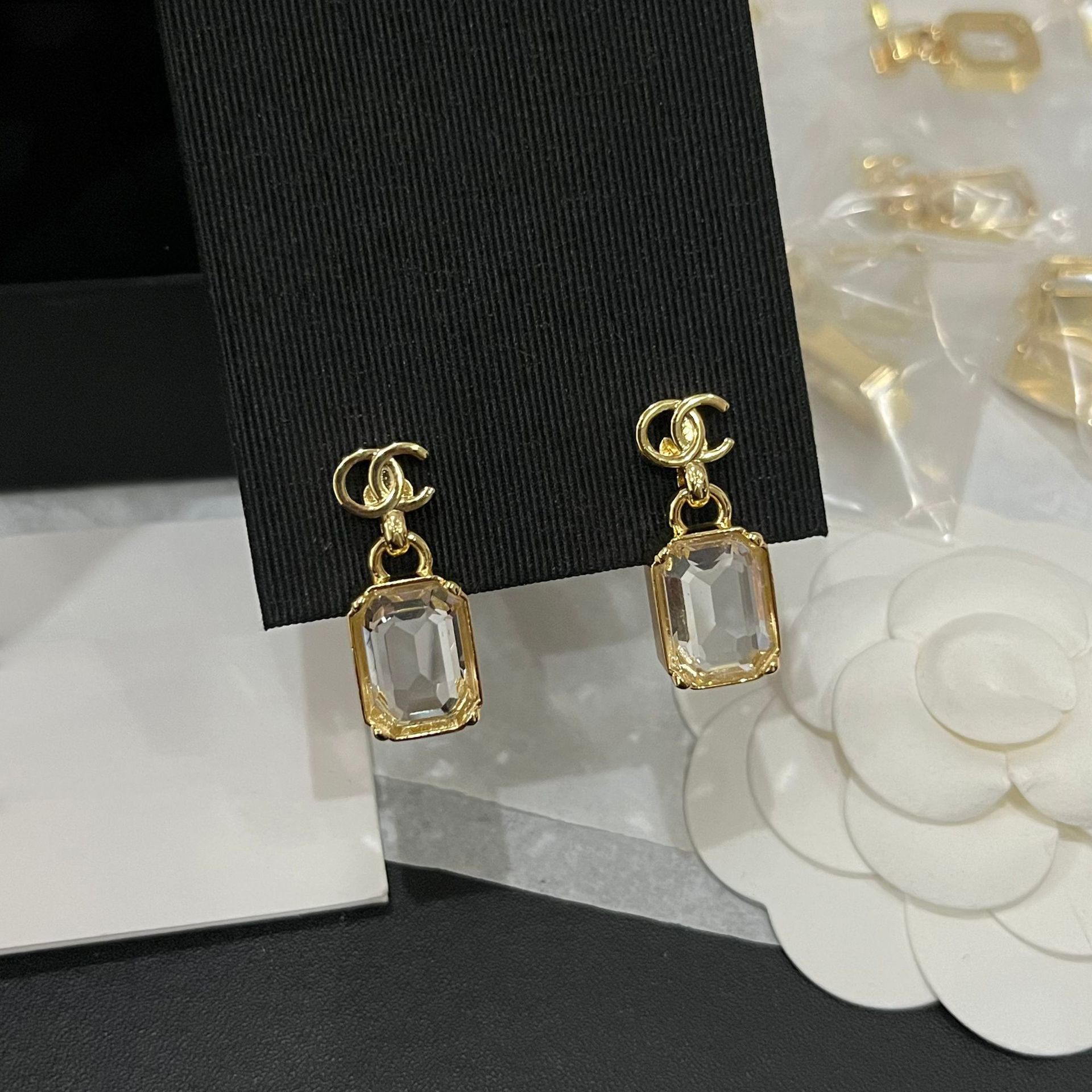 Summer golden pendant