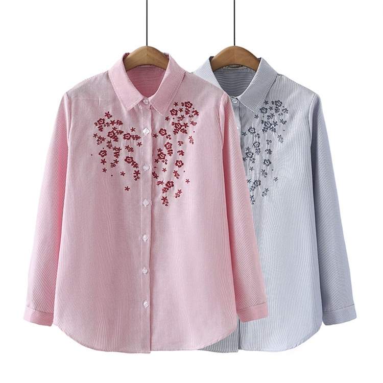 Мода плюс размер рубашки Весна 2024 Новая пухлая девушка универсальная стройнящая вышитая полосатая рубашка с длинным рукавом с лацканами 385