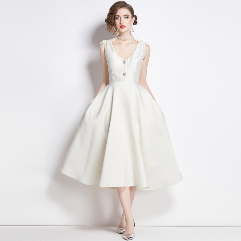 Roman holiday retro French Hepburn style cream satin dress simple annual meeting host party dress