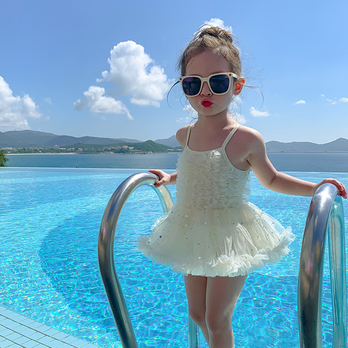 Summer Swimwear 2024 New Style One-piece Swimsuit Princess Swim Outfit Ruffle Girls' Vacation Swimwear with Swim Cap