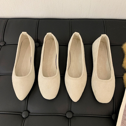 Flat sole women's shoes 2025 35-43 large size pointed head women's shoes shallow mouth square head soft face versatile lazy shoes