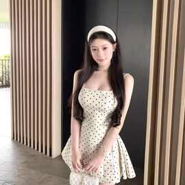 法式波点方领吊带连衣裙女夏字裙图片色拼接中裙肩带款文艺复古