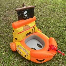 现货儿童海盗船游泳圈飞机座圈带水枪泳池水上漂浮玩具坐骑充气船