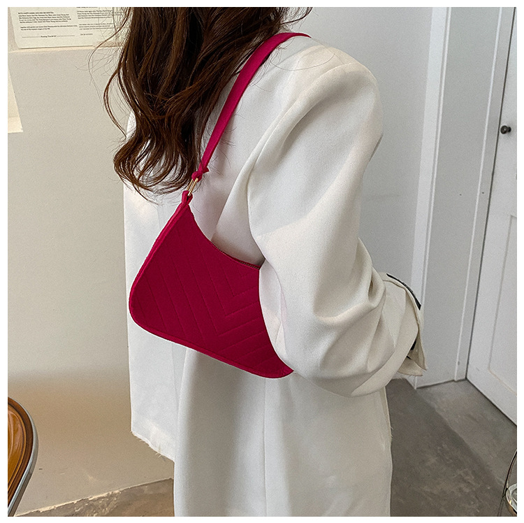 Women's Small Canvas Stripe Streetwear Pillow Shape Zipper Underarm Bag display picture 8