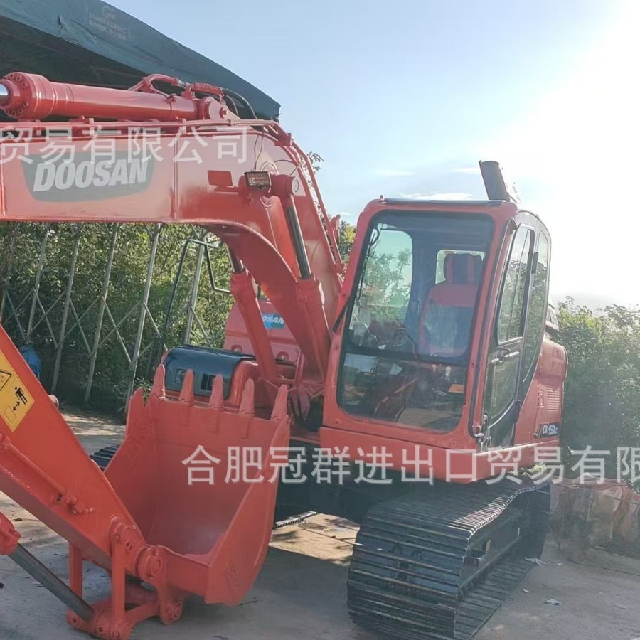 Excavadora DX150 225 220 suministro directo transfronterizo adquisición de comercio exterior Carter Hitachi Volvo