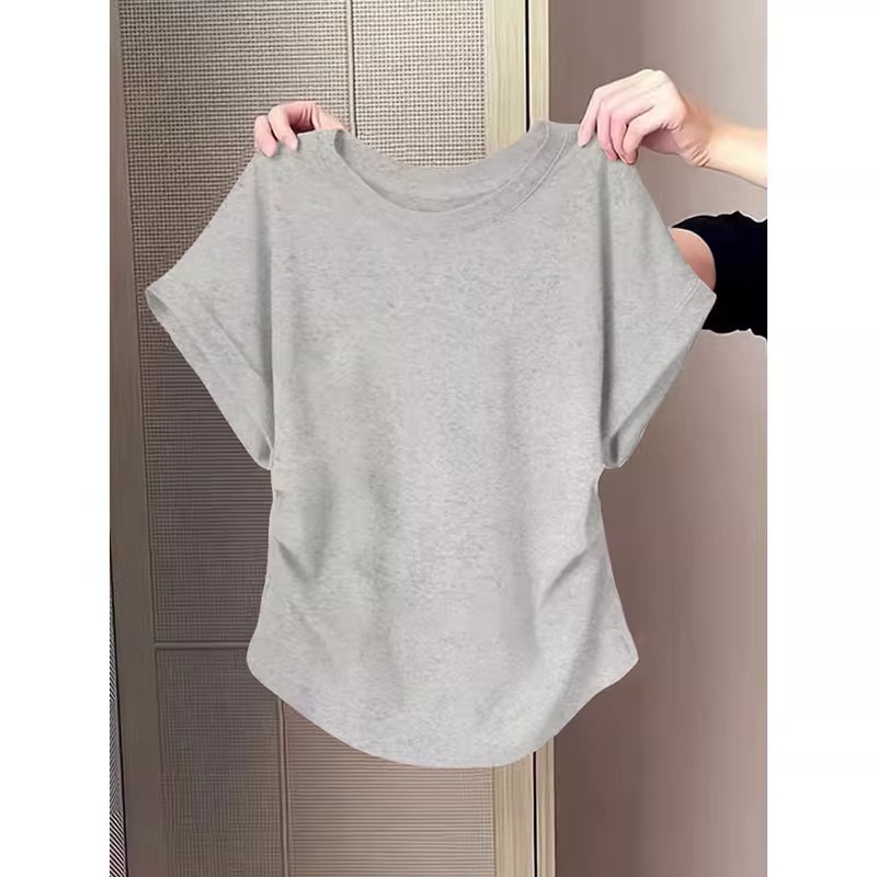 Áo thun nữ cổ tròn tay ngắn, thiết kế ôm eo, phong cách hiện đại — Màu đen chi tiết 5