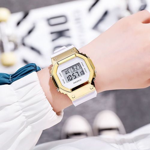 Bestselling model 935 electroplated four-color fashionable trendy sports electronic watch for students, middle school and high school girls, couple's matching watches