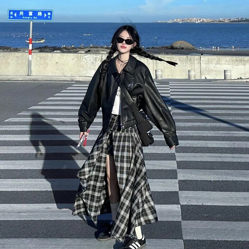 Two-Piece Retro Asymmetrical Plaid Skirt for Women 2025 Autumn and Winter New Black Jacket Slim Leather Jacket