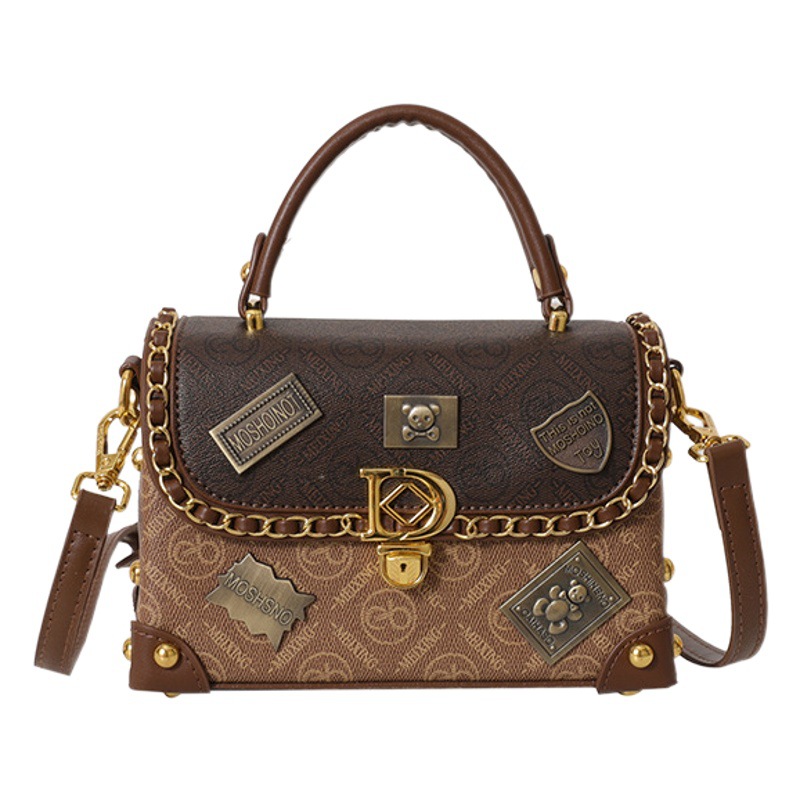 Korean Style High-End Texture Bag Niche Design Badge Women's Shoulder Bag New Trendyy Retro Crossbody Box Bag