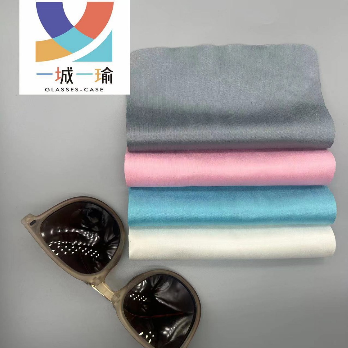 メガネクロス マイクロファイバー アイランドシルク スエード メガネクリーニングクロス 全素材 2000枚 無料印刷