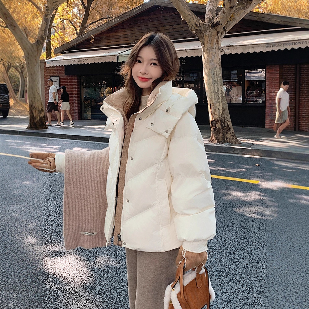 Down Jacket Women's Short 2025 New Winter Fashion Loose Slimming Look Small Thickeneded White Duck down Jacket