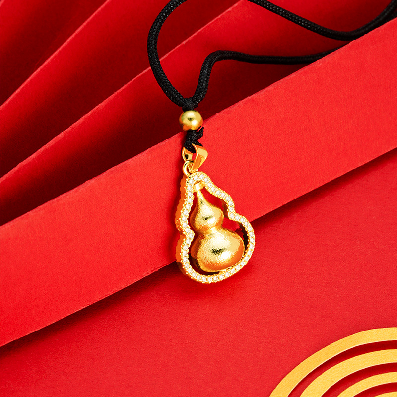 Tienda de oro mismo estilo de arena incrustado de diamantes de oro Fu Lu collar de calabilla colgante giratorio de la joyería China de las mujeres Ruyi colgante de alto grado