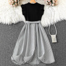 2025夏季新款优雅气质连衣裙V字领高腰黑白混色裙