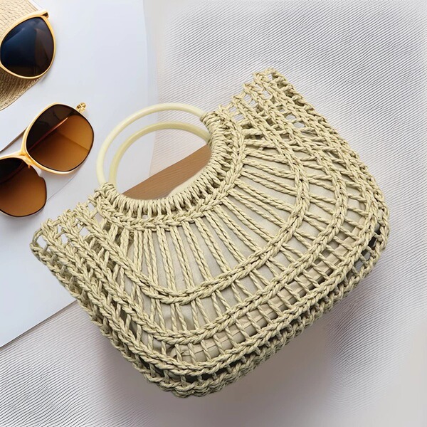 Beach straw woven one-shoulder bag