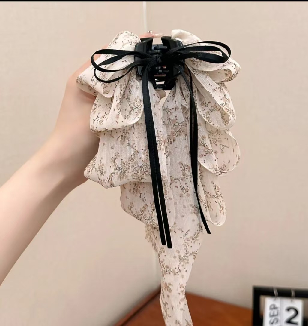 화이트 오렌지 꽃무늬 그리퍼