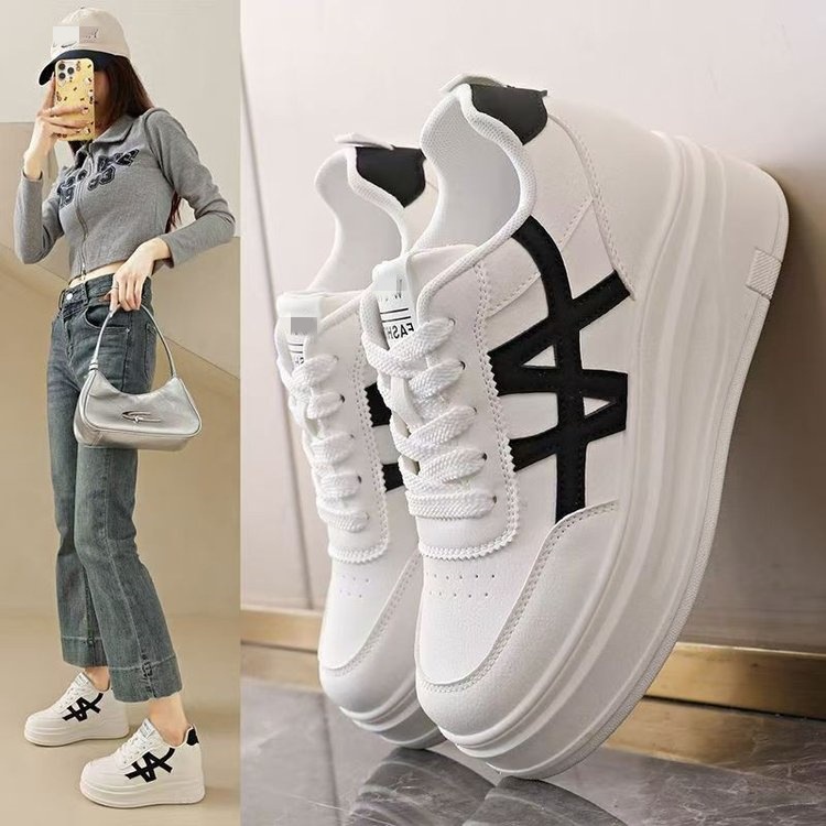 Zapatos de cuero grueso de base pequeña zapatos blancos de mujer 2026 de otoño deportes casuales zapatos de skate de entrenamiento