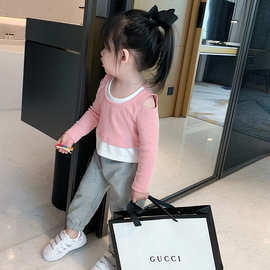 女童装长袖T恤宝宝洋气儿童2026潮牌韩版时髦假两件露肩上衣潮流