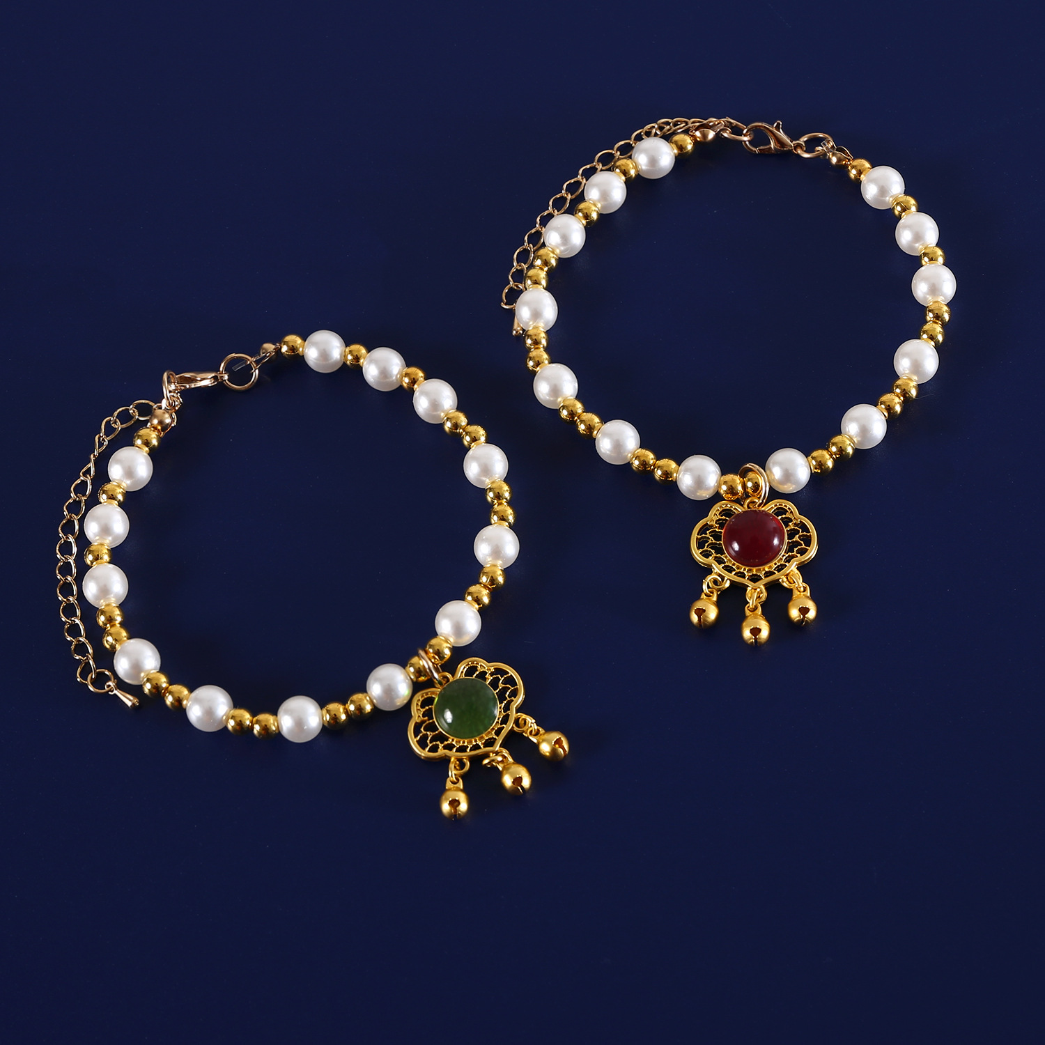 Mascotas de Año Nuevo collar de oro perlas gatos perros gemas campanas colgante de cerradura de larga vida collar de primavera china