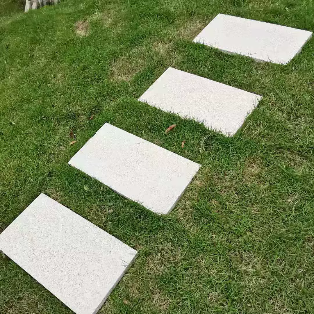 花岗岩火烧面大理石板户外草坪踏步 园林铺路园庭院地砖汀步石材