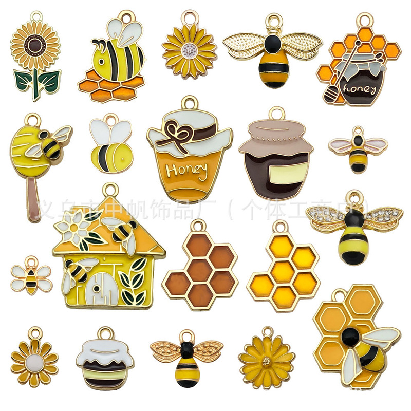 Mixed Set of 20 DIY Alloy Enamel Jewelry Accessories: Bee, Insect, Animal Pendants for Bracelets, Keychains, Necklaces