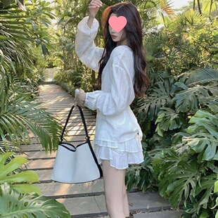 ����ϵ�����ð�ɫ�r������ȹ���bŮ���ﳬ�������Ը��@�݃ɼ��׳�