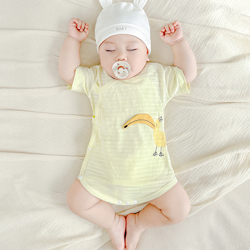 Mono de verano para bebé Pijamas de manga corta de algodón recién nacido para hombres y mujeres Triángulo fino 0 mamelones 3 meses bolso de bebé