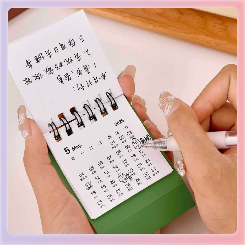 Small handheld desk calendar, 2025 years