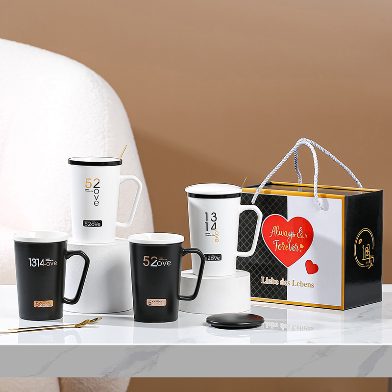 Taza de cerámica simple para casarse con un par de copas de marca logotipo personalizado para parejas en blanco y negro para copas caja de regalo de boda