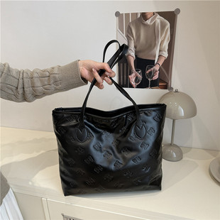 �ϰ�ͨ���|�д���������Ů���e���ذ��μ��2025�¿����r�д��