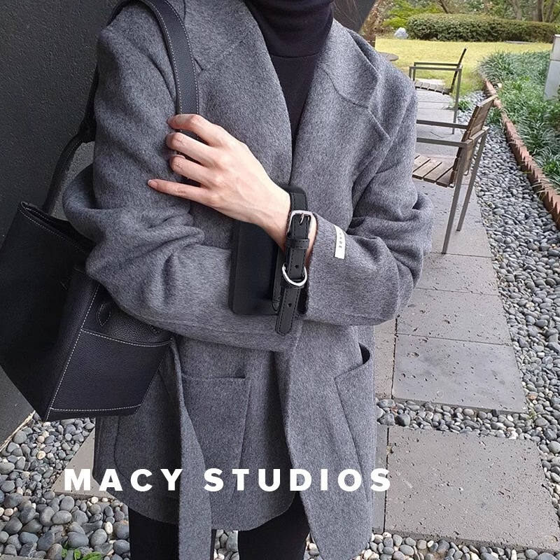 16 Straight Edge Belt Wristband Suitable for Iphone17Promax Silicone Apple 14Plus Stand 13 Soft Phone Case