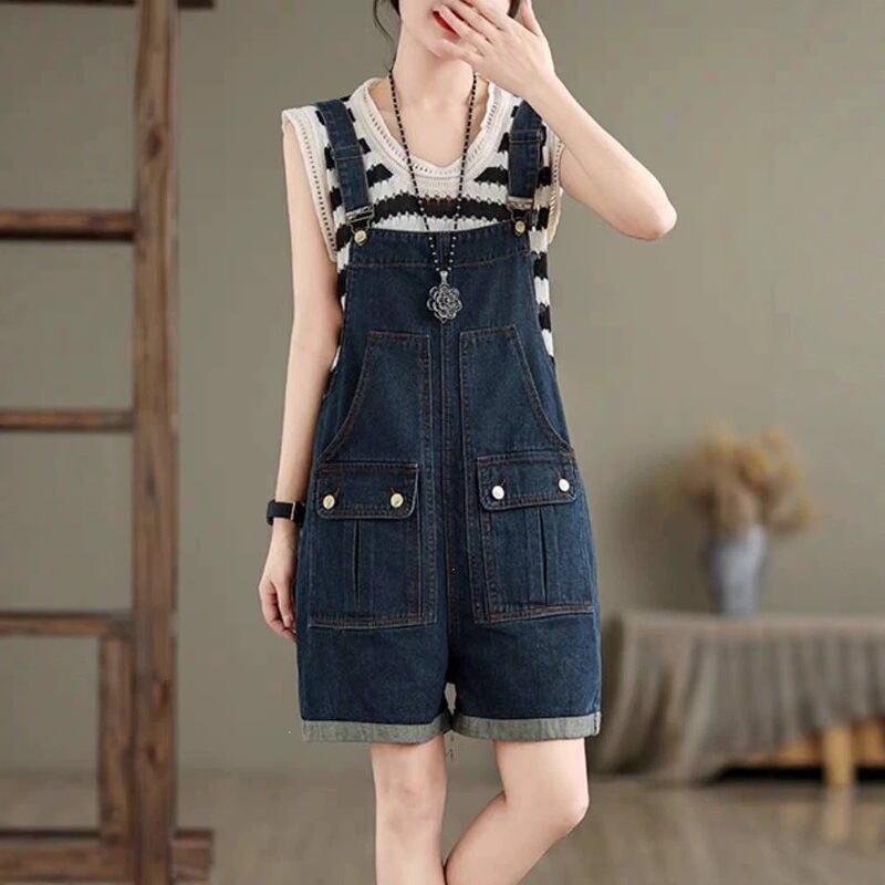 Women's Denim Shorts Summer New Vintage Style Large Size Pocket Fashion Loose Slimming Youthful Overalls Jumpsuit Women's Denim Shorts Summer New Vintage Style Large Size Pocket Fashion Loose Slimming Youthful Overalls Jumpsuit