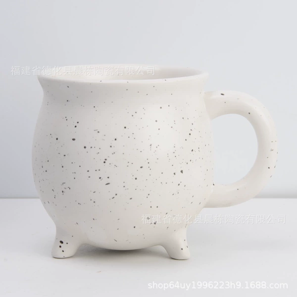 B1. White sub -light black dot