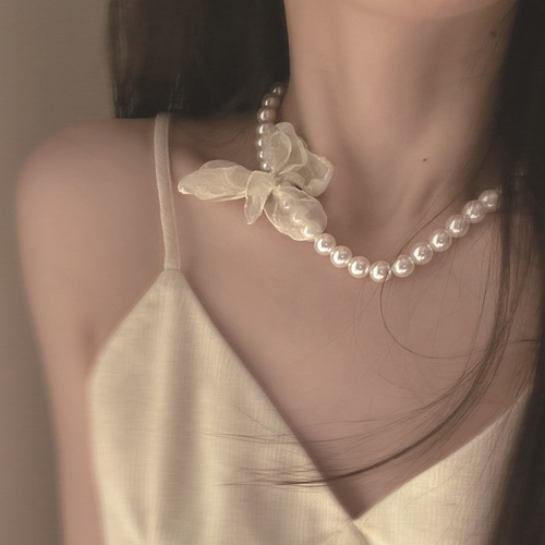 Spring is not late ~ Atmosphere French retro pearl chiffon flower necklace High-end design fairy-like clavicle chain