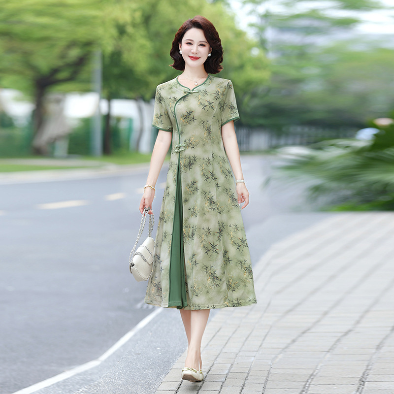 2025 新しい夏服中高年女性の国民風レトロドレス竹の葉プリント気質ママドレススカート|undefined