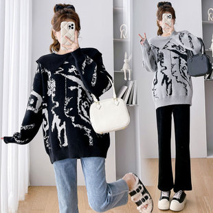 Maternity clothing 2023 autumn and winter New Korean style elegant outerwear lapel knitted loose sweater for pregnant women mid-length fashion