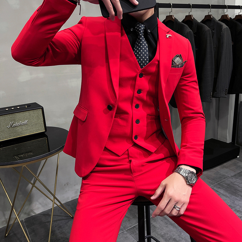 Venta al por mayor de nuevos productos traje de color sólido para hombre 2025 moda casual traje azul delgado coreano para hombre en stock