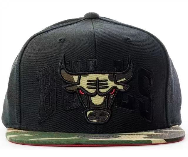 Mitchell & Ness Chicago Bulls Cap Black Camo