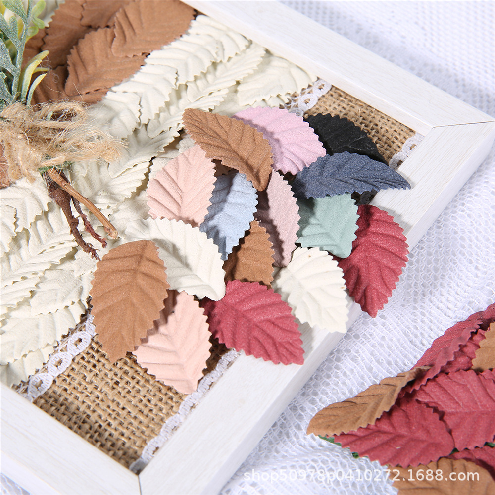 Realistic silk small golden hair accessory