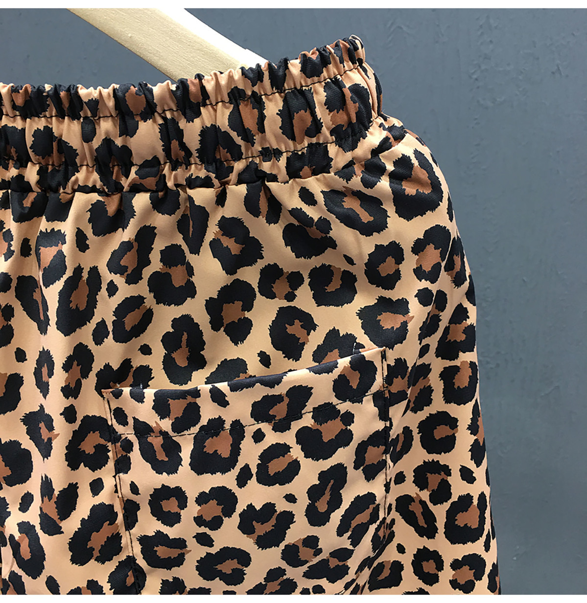 Plus Size Men's Leopard Print Shorts Summer Trendy Beachwear New Thin Style Retro Five Point Cut_viptrois.com