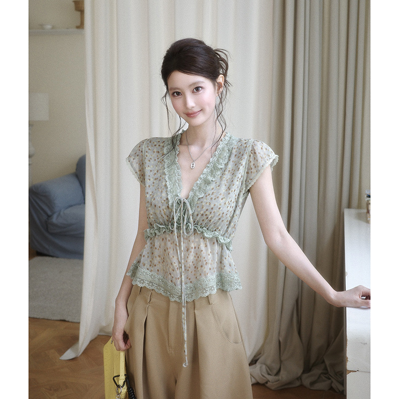 High-Quality Polka Dot Lace-Trimmed V-Neck Chiffon Blouse with Small Flutter Sleeves, Summer French Design, Slightly Sheer, Slim-Fit Top High-Quality Polka Dot Lace-Trimmed V-Neck Chiffon Blouse with Small Flutter Sleeves, Summer French Design, Slightly Sheer, Slim-Fit Top