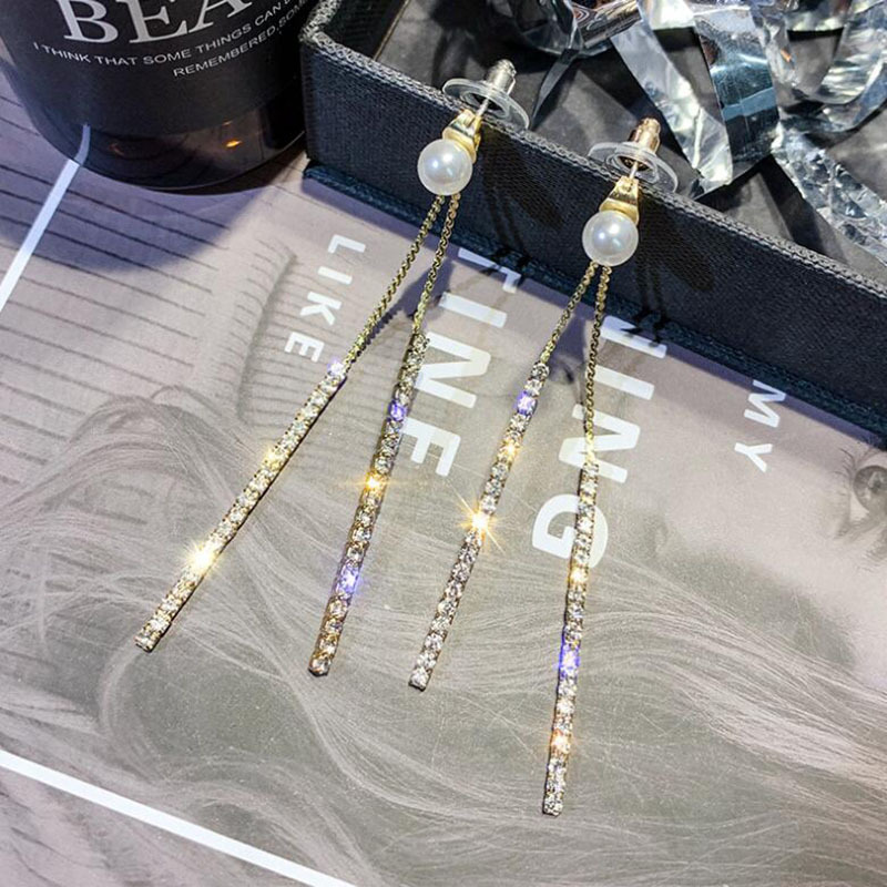 1 Pair Elegant Shiny Tassel Plating Inlay Alloy Artificial Diamond Drop Earrings display picture 4