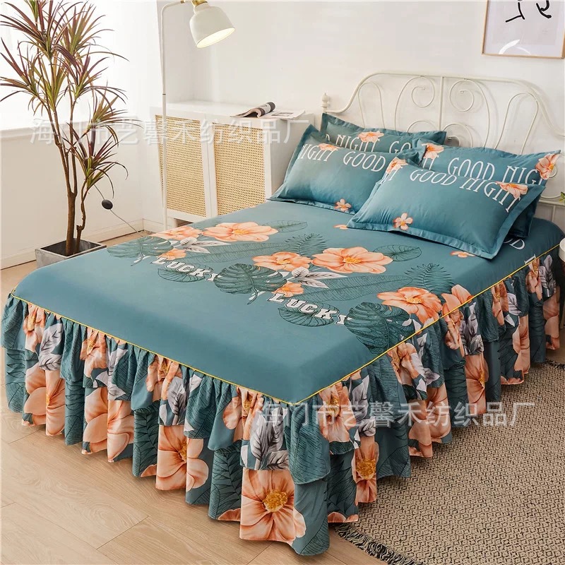 Double Side Bed Skirt , A Pair Of Pillowcases Bed Skirt, Three Piece Bedspread