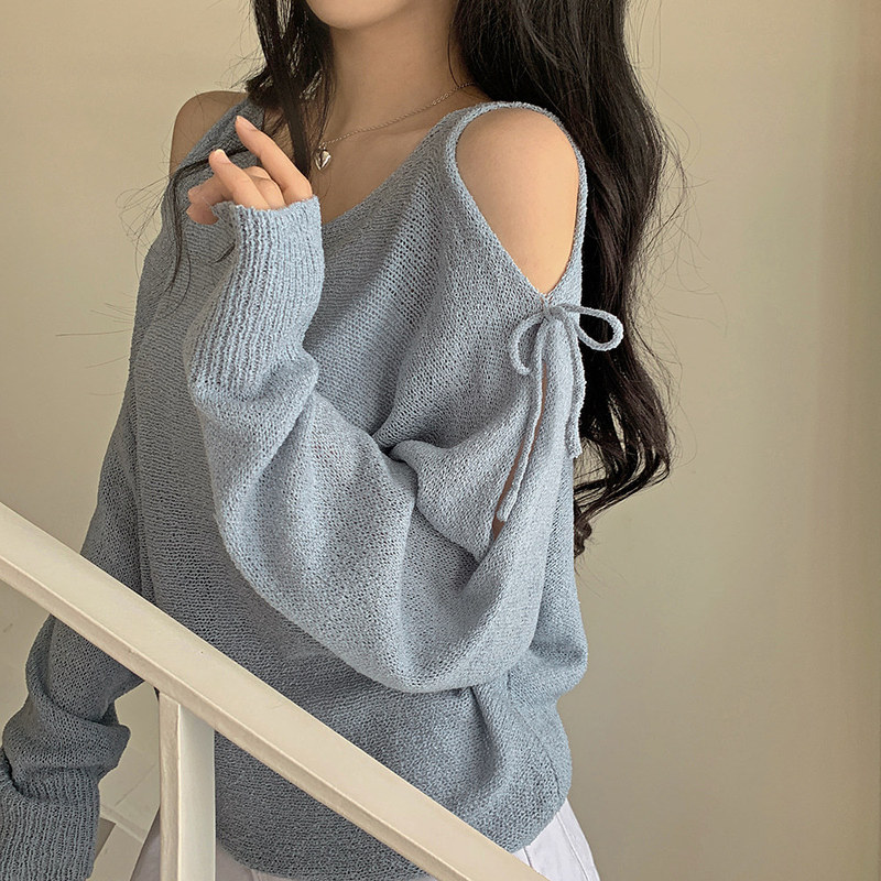 Early Autumn New Korean Style Loose See-Through Shoulder Slit Design Long-Sleeved Knitwear Top with Dropped Shoulder Sleeves for Women