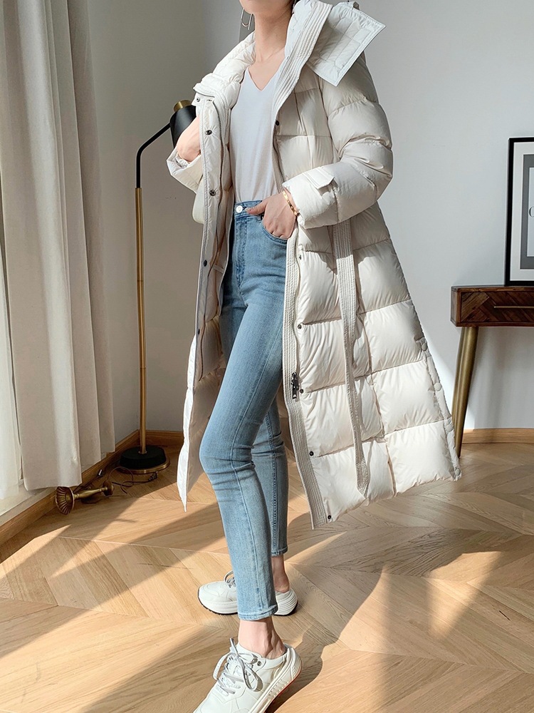 規格品のハイエンドの軽やかなキツネの毛の白いアヒルの毛は厚くて腰を収めてやせています。