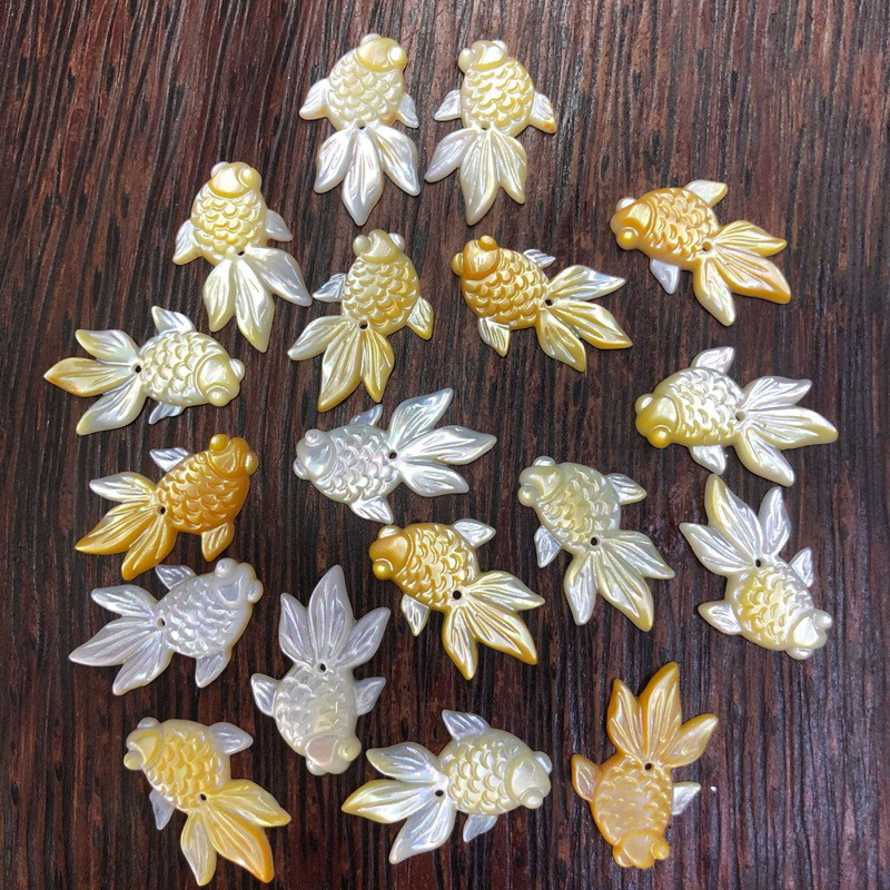 黄蝶贝-金鱼 14x23mm